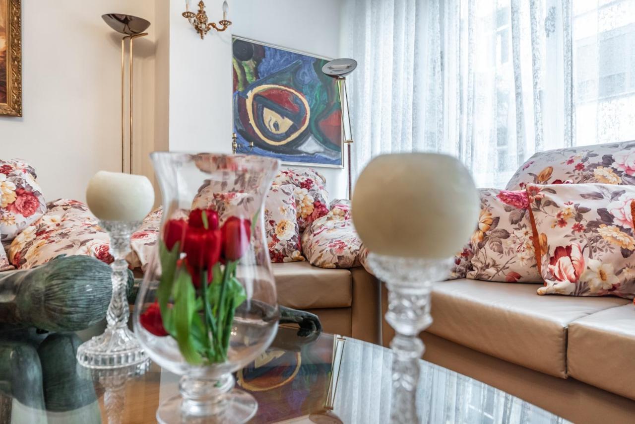 Vintage And Warm 2Br Apartament In Tirana Zewnętrze zdjęcie