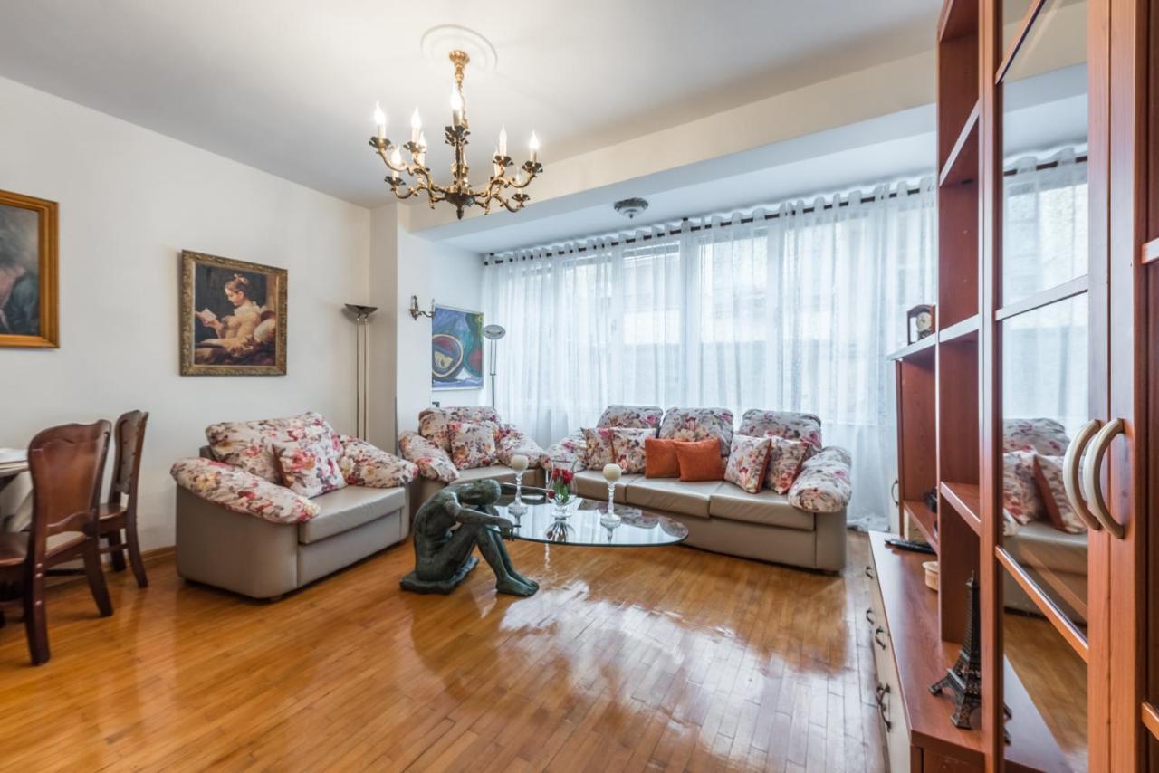 Vintage And Warm 2Br Apartament In Tirana Zewnętrze zdjęcie