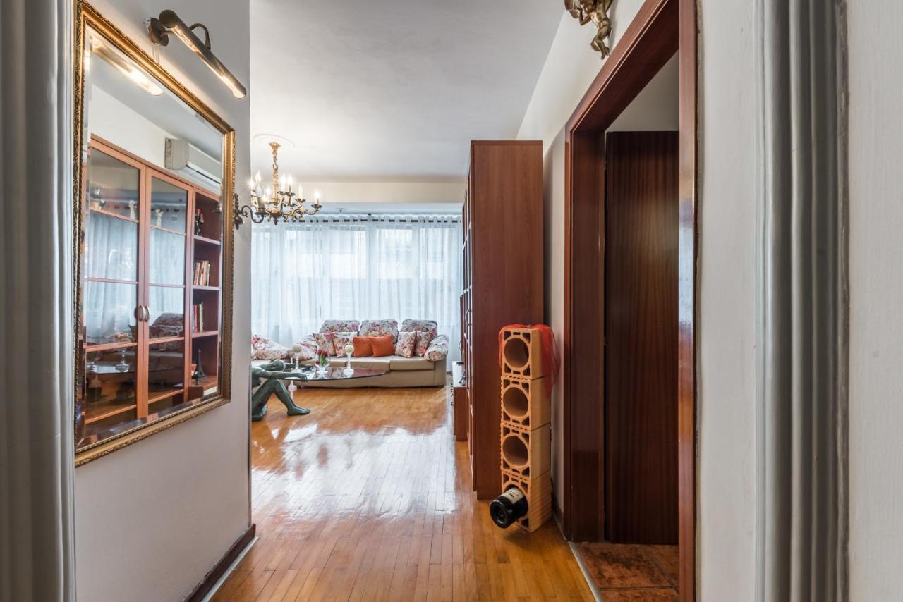 Vintage And Warm 2Br Apartament In Tirana Zewnętrze zdjęcie